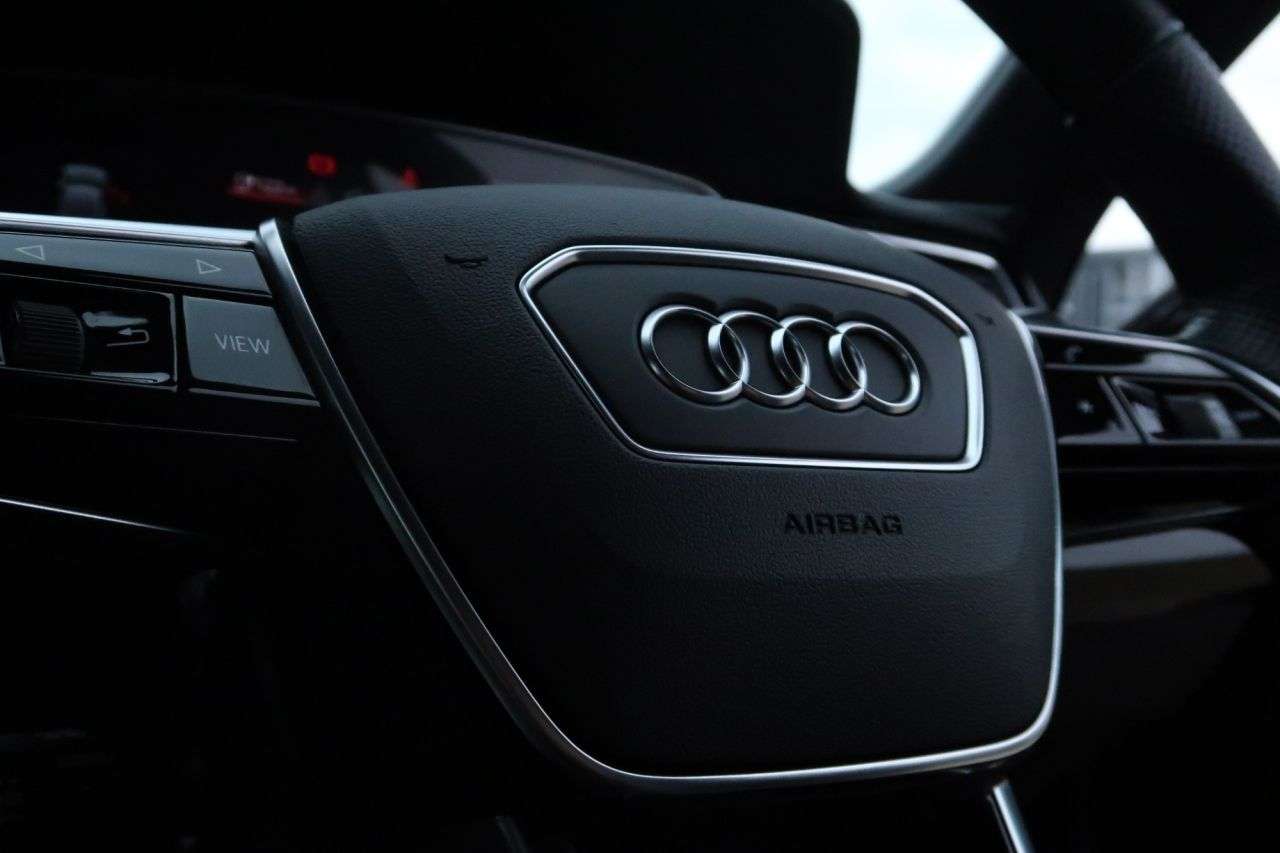 2021 AUDI E-TRON 2021 AUDI E-TRON