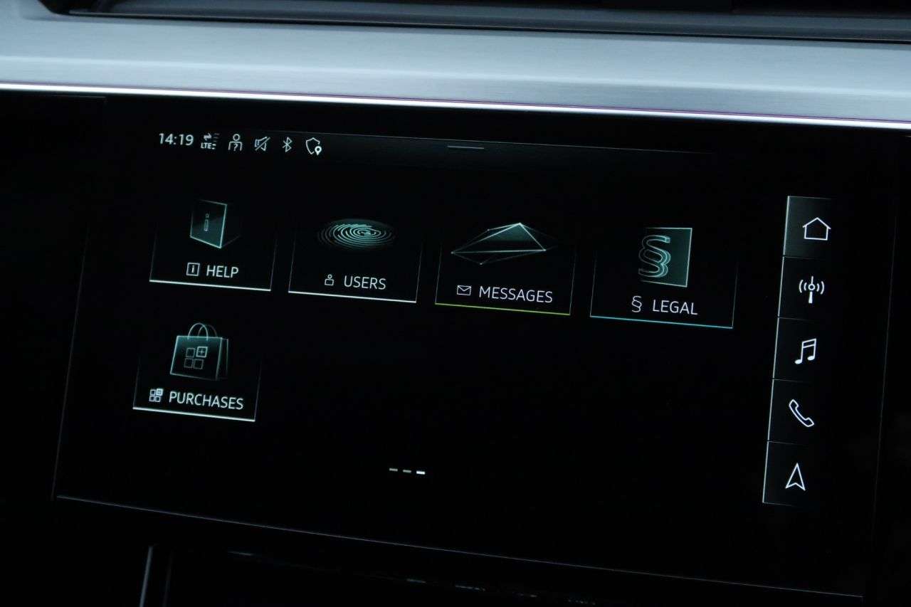 2021 AUDI E-TRON 2021 AUDI E-TRON