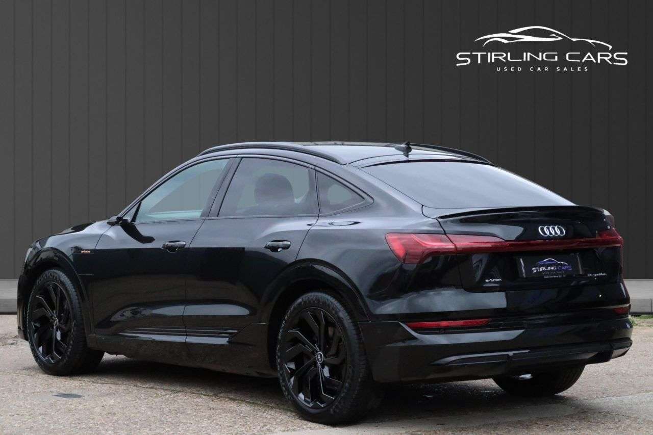 2021 AUDI E-TRON 2021 AUDI E-TRON