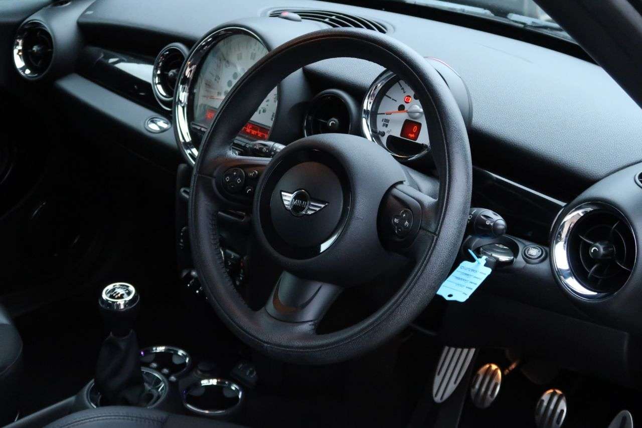 2013 MINI COUPE 2013 MINI COUPE