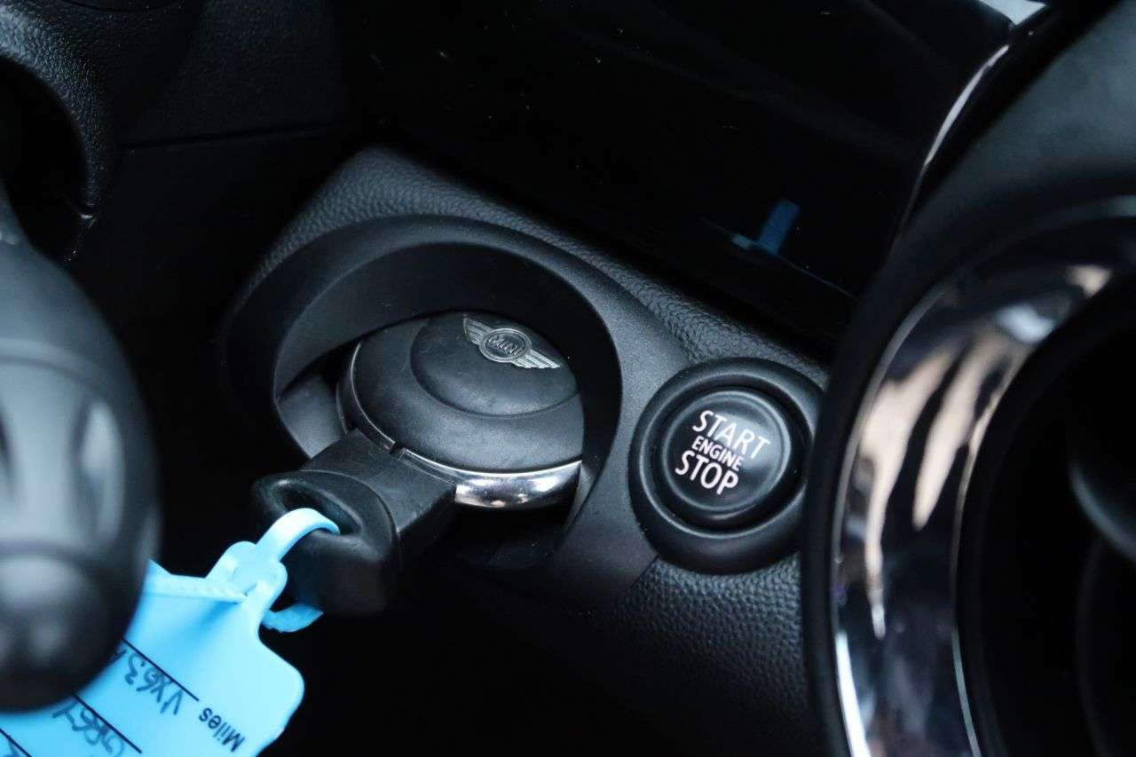 2013 MINI COUPE 2013 MINI COUPE