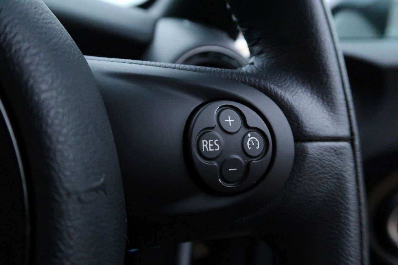 2013 MINI COUPE 2013 MINI COUPE