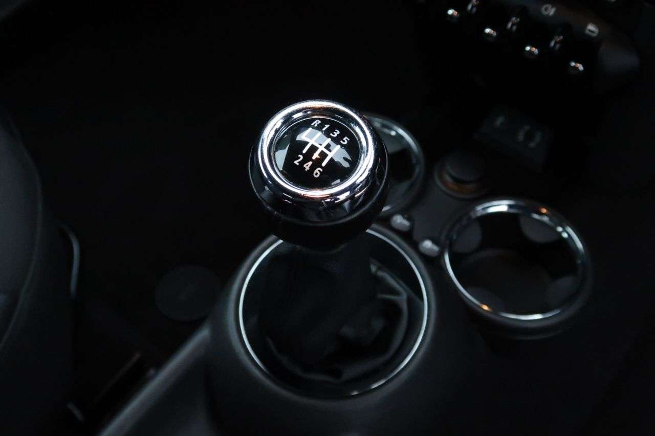 2013 MINI COUPE 2013 MINI COUPE