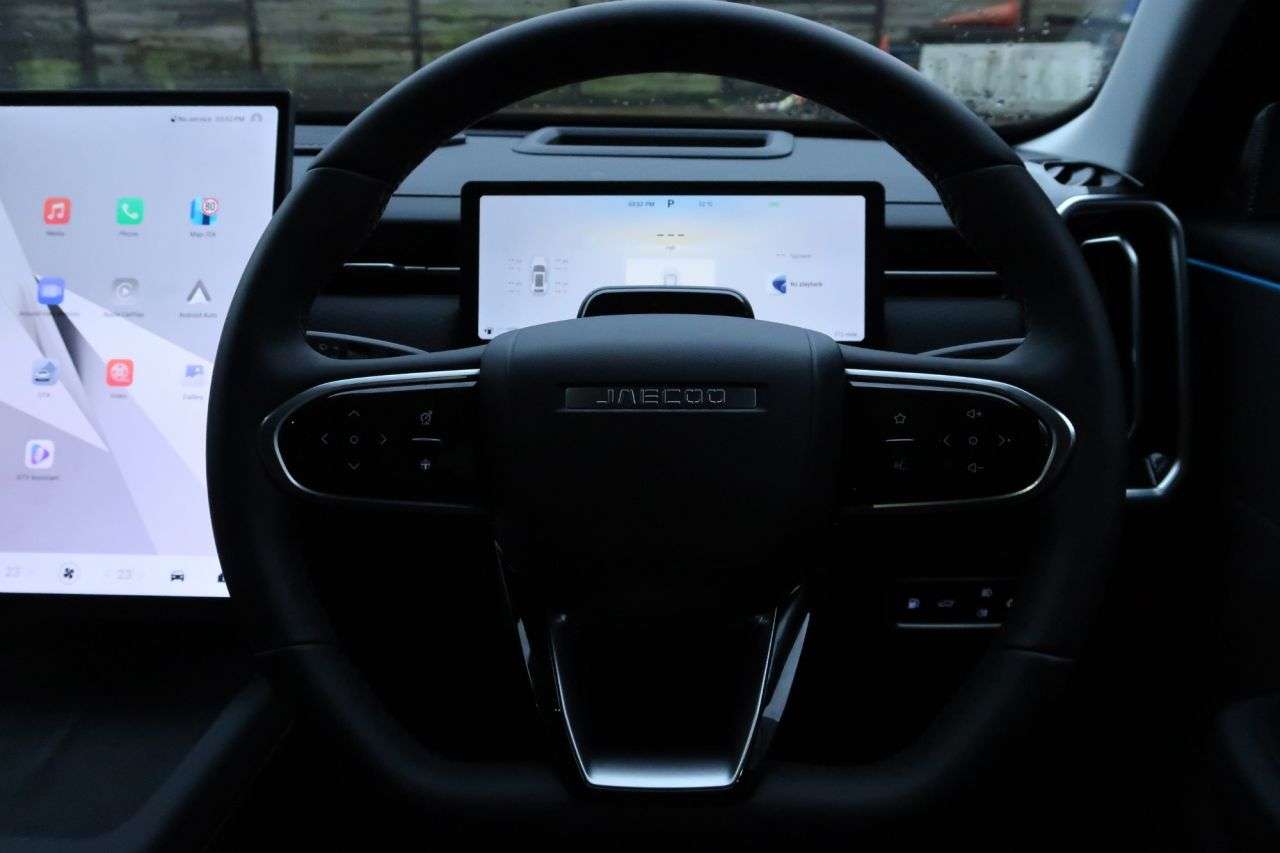 A 0 JAECOO 7 1.5T SHS 18.3kWh Luxury SUV 5dr Petrol Plug-in Hybrid Auto Euro 6 (s/s) (20 A 0 JAECOO 7 1.5T SHS 18.3kWh Luxury SUV 5dr Petrol Plug-in Hybrid Auto Euro 6 (s/s) (20