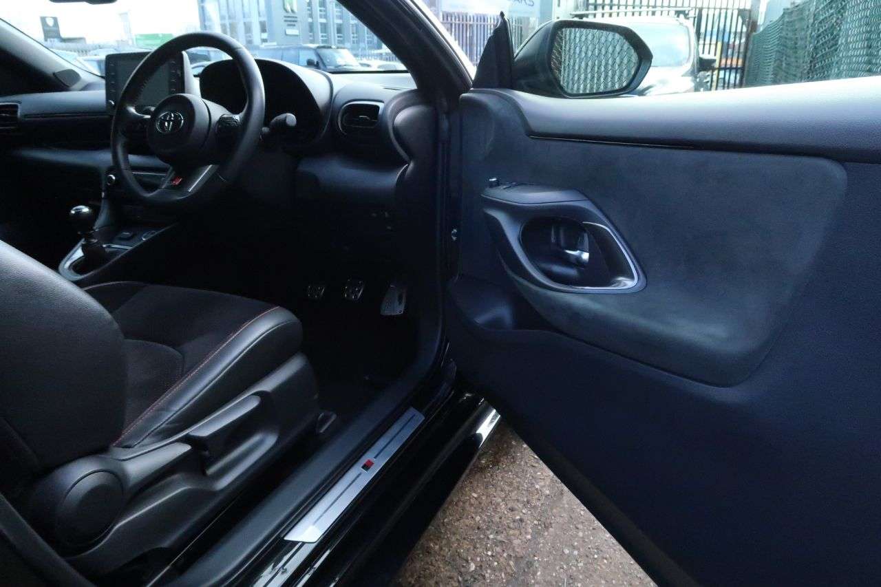 2020 TOYOTA YARIS 2020 TOYOTA YARIS