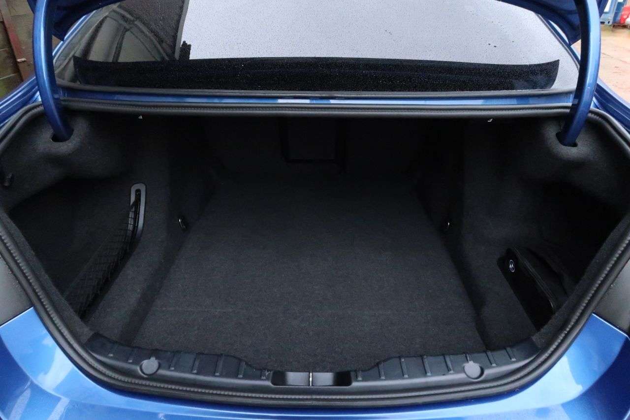 2016 BMW M5 2016 BMW M5