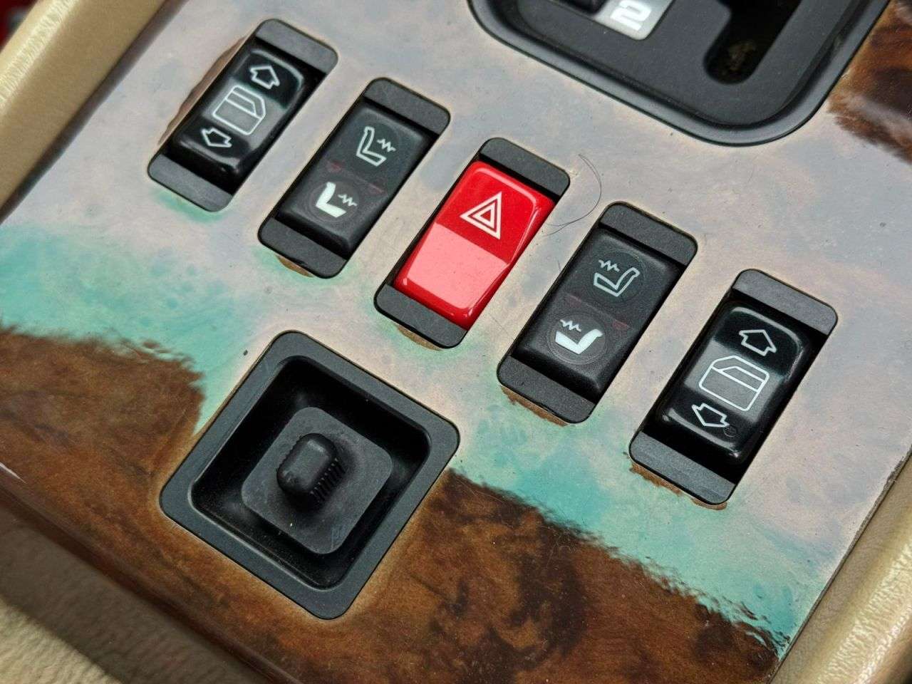 0 MERCEDES-BENZ SL 0 MERCEDES-BENZ SL