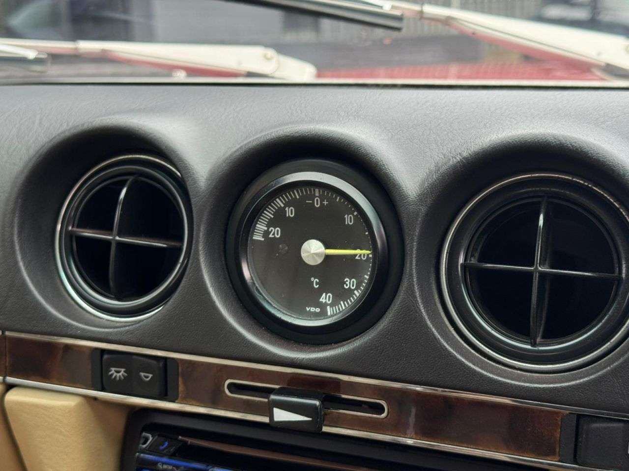 0 MERCEDES-BENZ SL 0 MERCEDES-BENZ SL