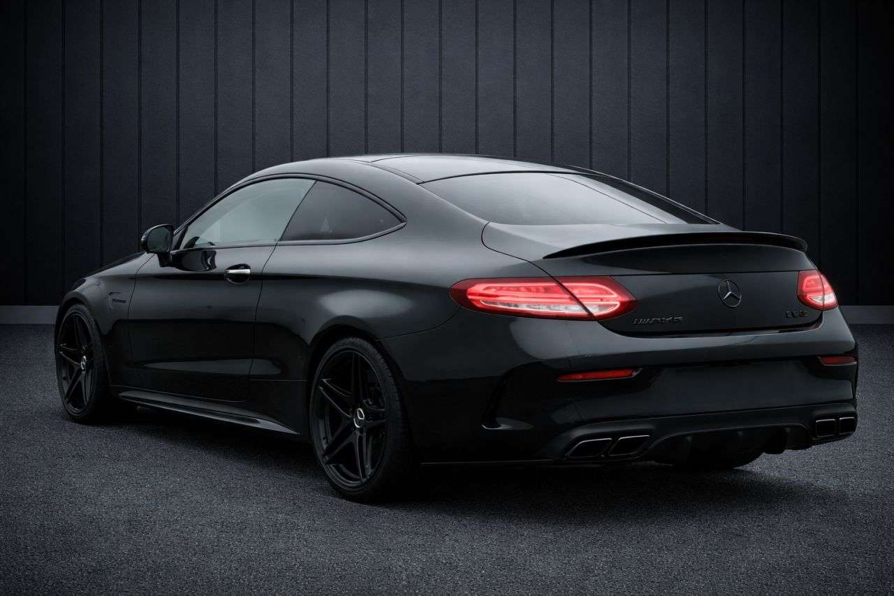 A 0 MERCEDES-BENZ C-CLASS 4.0 C63 V8 BiTurbo AMG (Premium) Coupe 2dr Petrol SpdS MCT Euro 6 (s/s) (47 A 0 MERCEDES-BENZ C-CLASS 4.0 C63 V8 BiTurbo AMG (Premium) Coupe 2dr Petrol SpdS MCT Euro 6 (s/s) (47