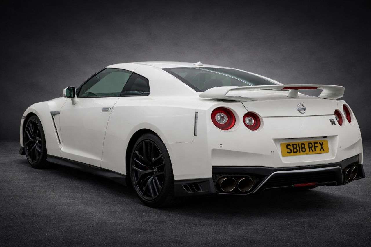 A 0 NISSAN GT-R 3.8 V6 Recaro Coupe 2dr Petrol Auto 4WD Euro 6 (570 ps) FINANCE+WARRANTY+SE A 0 NISSAN GT-R 3.8 V6 Recaro Coupe 2dr Petrol Auto 4WD Euro 6 (570 ps) FINANCE+WARRANTY+SE