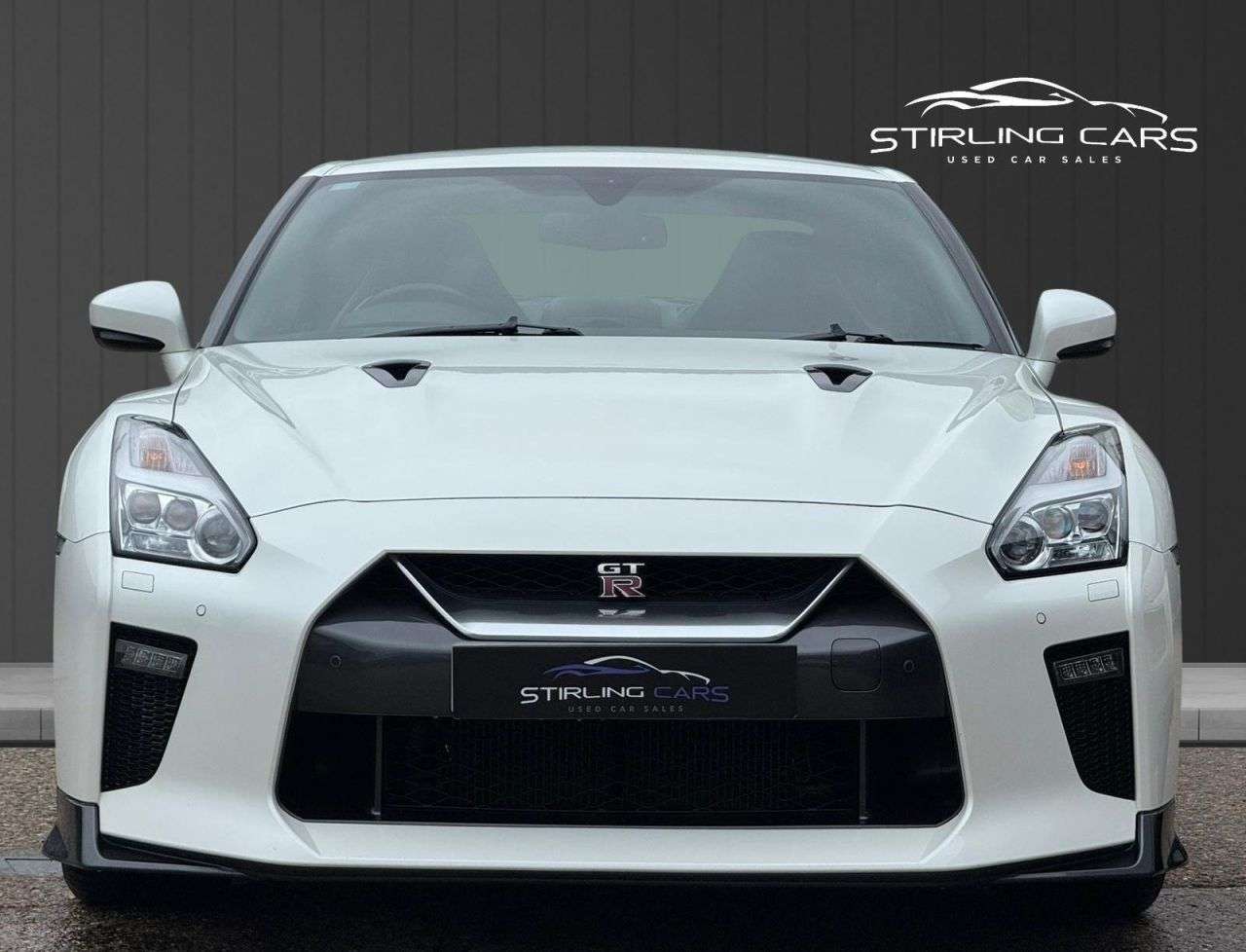 A 2018 NISSAN GT-R 3.8 V6 Recaro Coupe 2dr Petrol Auto 4WD Euro 6 (570 ps) FINANCE+WARRANTY+SE A 2018 NISSAN GT-R 3.8 V6 Recaro Coupe 2dr Petrol Auto 4WD Euro 6 (570 ps) FINANCE+WARRANTY+SE