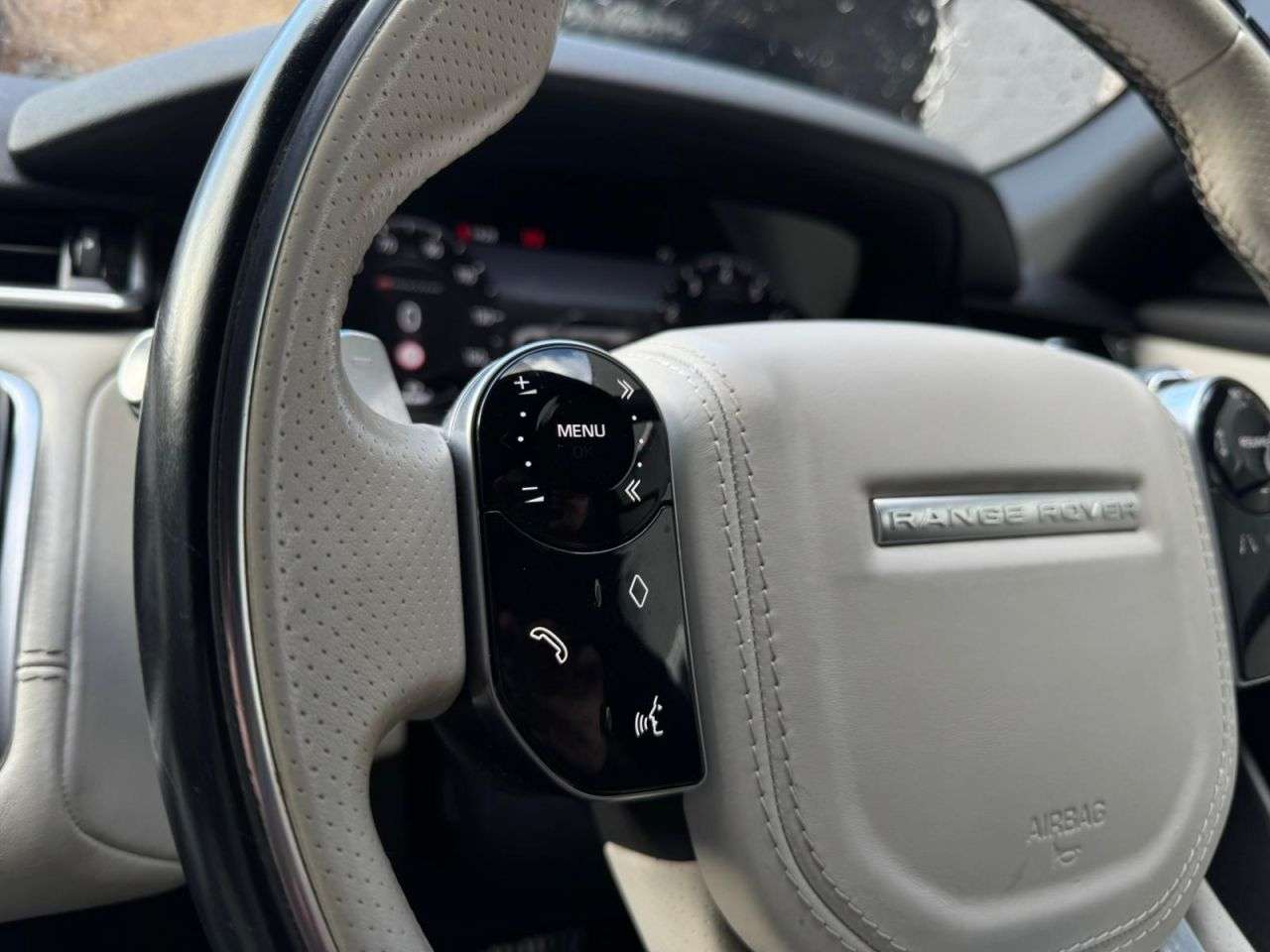 2018 LAND ROVER RANGE ROVER VELAR 2018 LAND ROVER RANGE ROVER VELAR