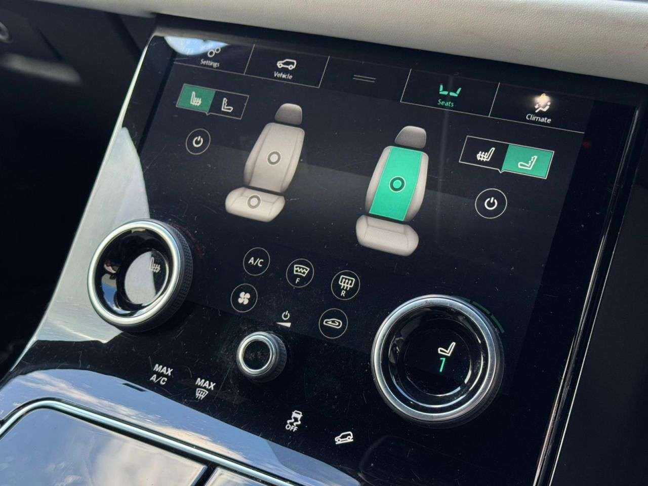 2018 LAND ROVER RANGE ROVER VELAR 2018 LAND ROVER RANGE ROVER VELAR