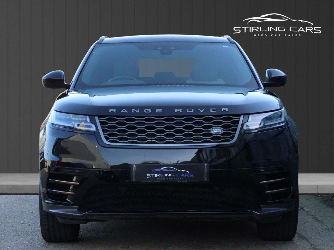 A 2018 LAND ROVER RANGE ROVER VELAR 2.0 P250 R-Dynamic HSE SUV 5dr Petrol Auto 4WD Euro 6 (s/s) (250 bhp) FINAN A 2018 LAND ROVER RANGE ROVER VELAR 2.0 P250 R-Dynamic HSE SUV 5dr Petrol Auto 4WD Euro 6 (s/s) (250 bhp) FINAN