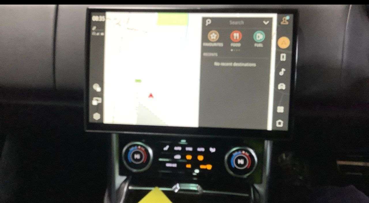 A 2022 LAND ROVER RANGE ROVER 3.0 D350 MHEV First Edition SUV 5dr Diesel Auto 4WD Euro 6 (s/s) (350 ps) F A 2022 LAND ROVER RANGE ROVER 3.0 D350 MHEV First Edition SUV 5dr Diesel Auto 4WD Euro 6 (s/s) (350 ps) F