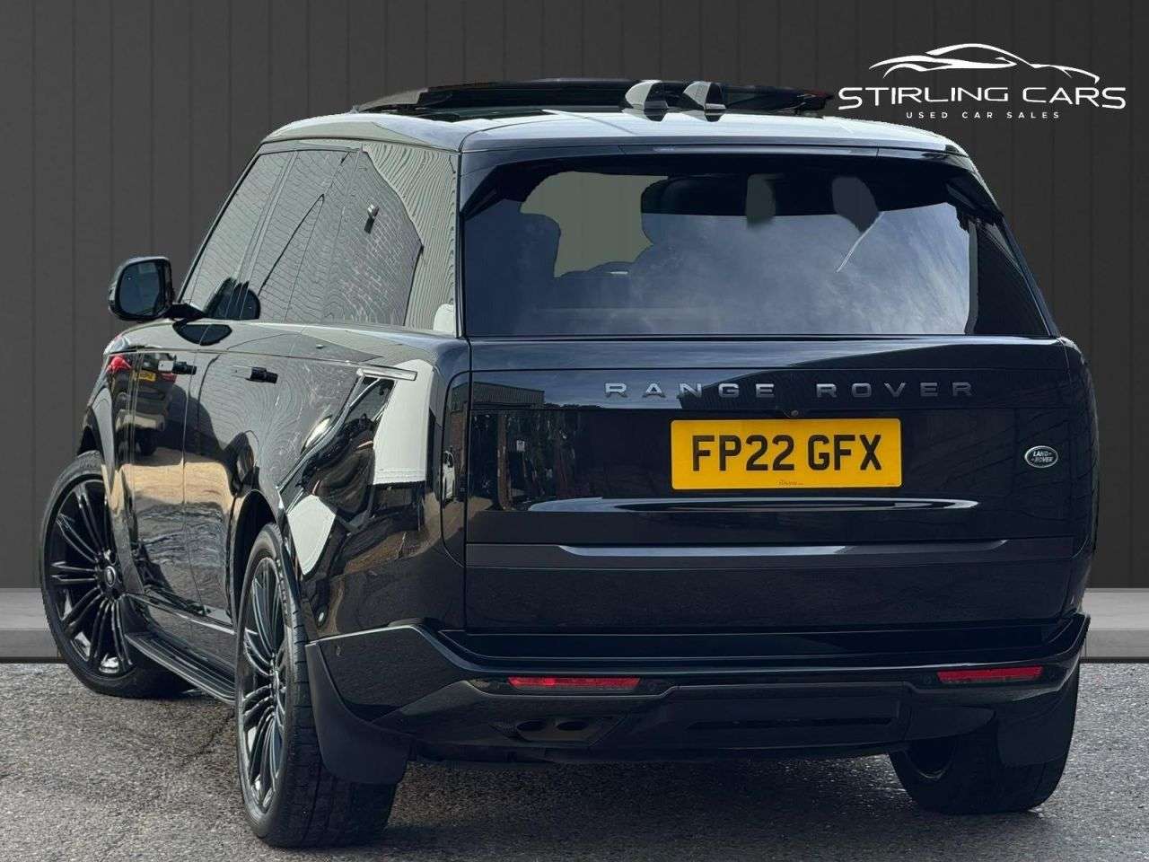 A 2022 LAND ROVER RANGE ROVER 3.0 D350 MHEV First Edition SUV 5dr Diesel Auto 4WD Euro 6 (s/s) (350 ps) F A 2022 LAND ROVER RANGE ROVER 3.0 D350 MHEV First Edition SUV 5dr Diesel Auto 4WD Euro 6 (s/s) (350 ps) F
