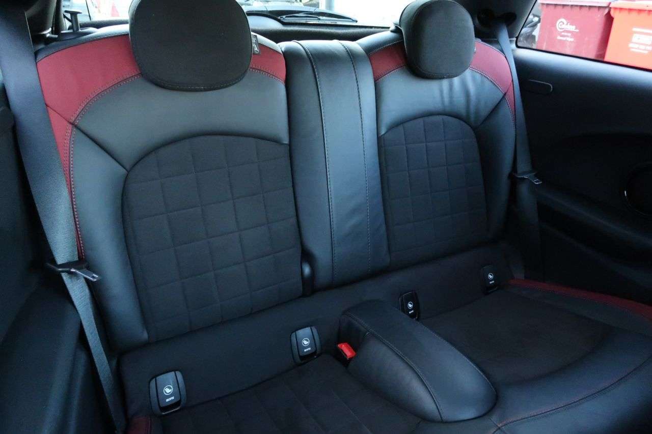 2018 MINI HATCH 2018 MINI HATCH