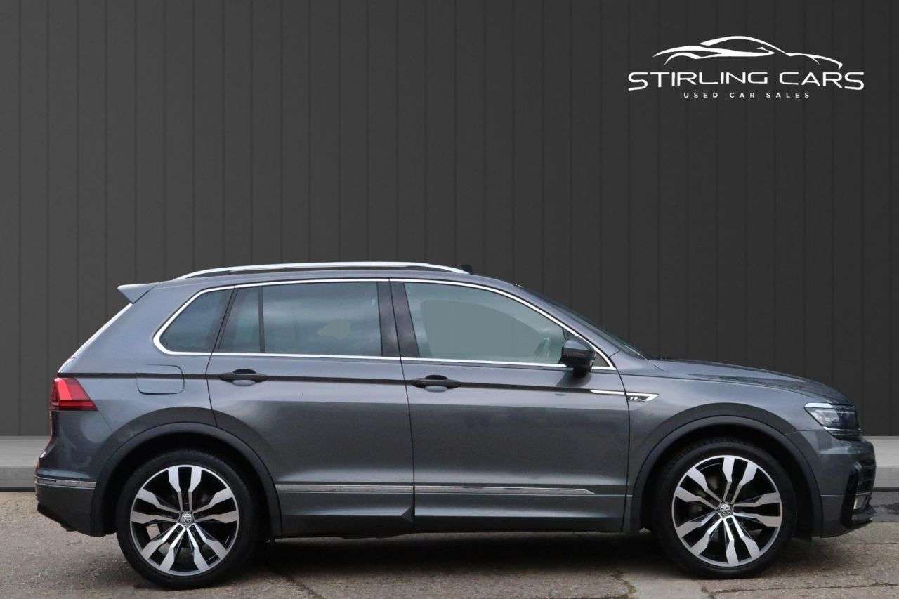 A 2018 VOLKSWAGEN TIGUAN 2.0 TSI R-Line SUV 5dr Petrol DSG 4Motion Euro 6 (s/s) (180 ps) FINANCE+WAR A 2018 VOLKSWAGEN TIGUAN 2.0 TSI R-Line SUV 5dr Petrol DSG 4Motion Euro 6 (s/s) (180 ps) FINANCE+WAR
