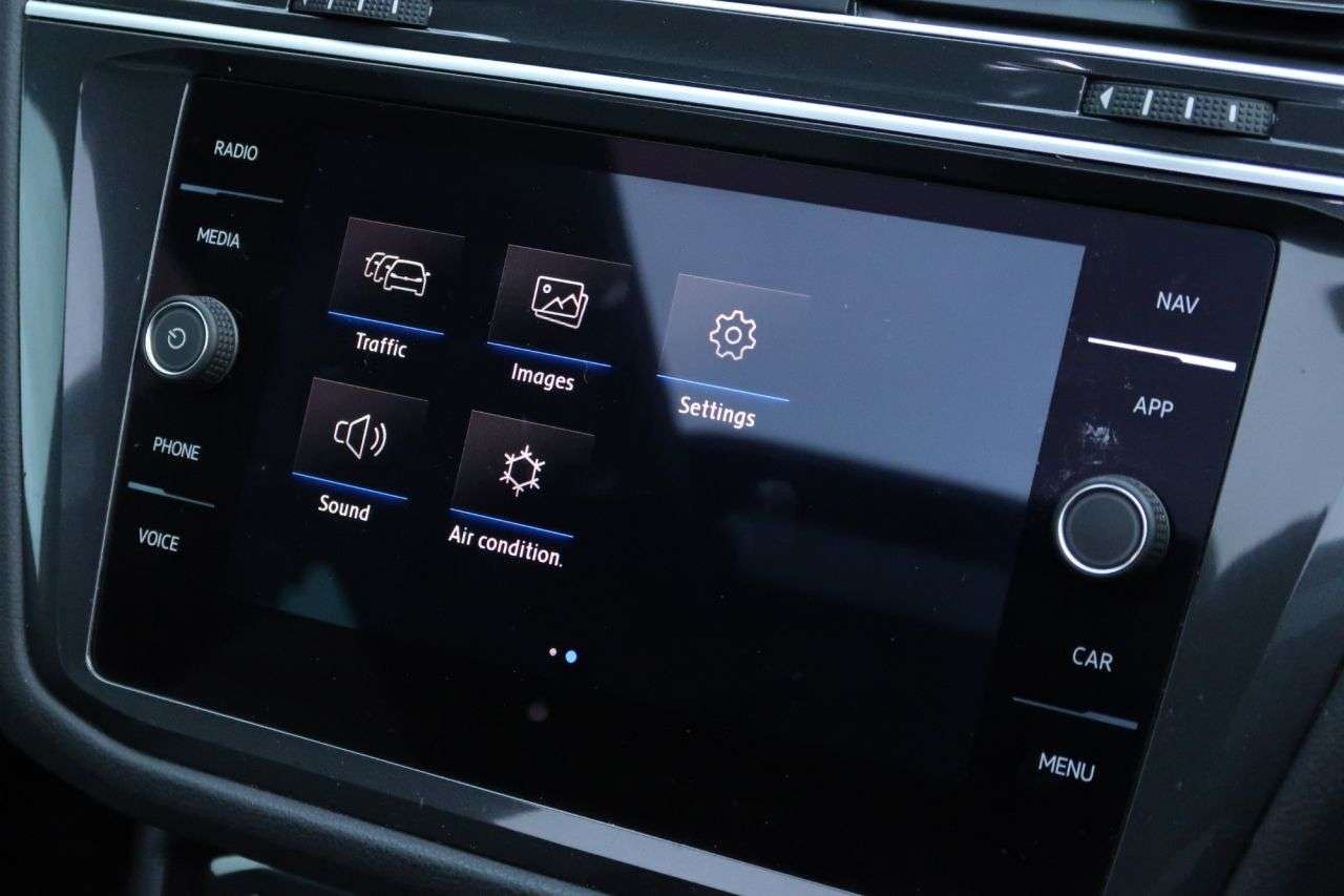 2018 VOLKSWAGEN TIGUAN 2018 VOLKSWAGEN TIGUAN