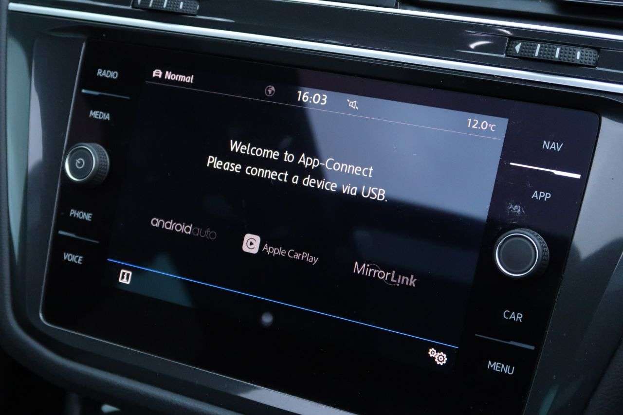 2018 VOLKSWAGEN TIGUAN 2018 VOLKSWAGEN TIGUAN