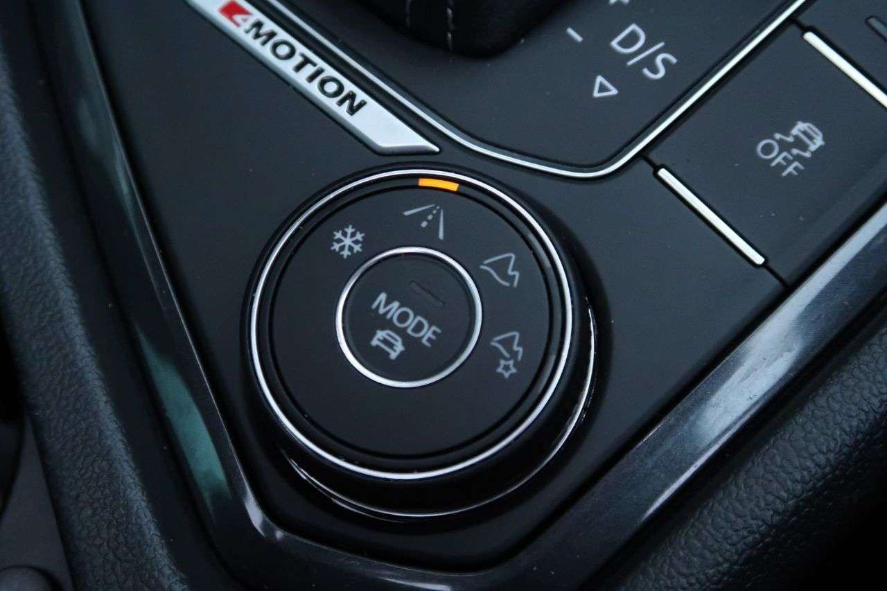 2018 VOLKSWAGEN TIGUAN 2018 VOLKSWAGEN TIGUAN