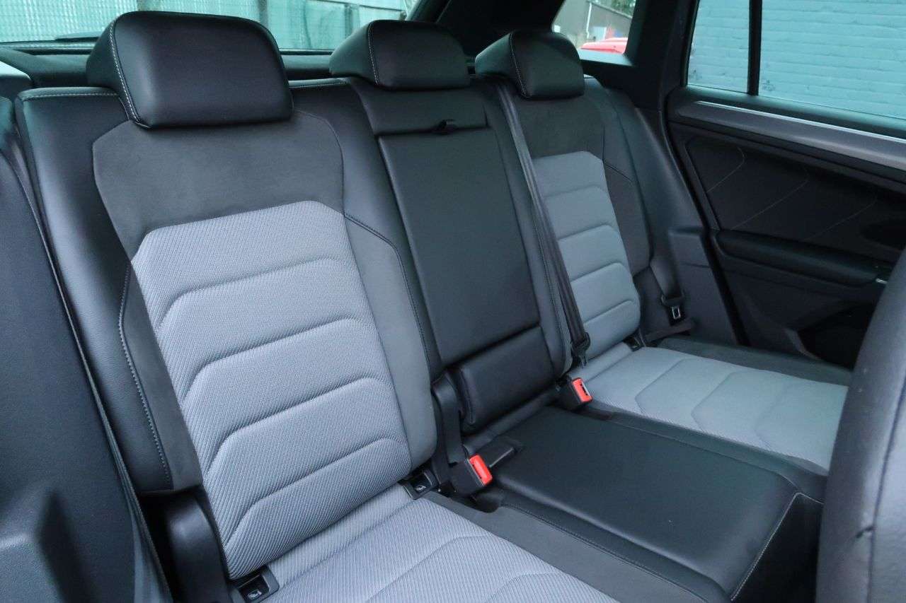 2018 VOLKSWAGEN TIGUAN 2018 VOLKSWAGEN TIGUAN