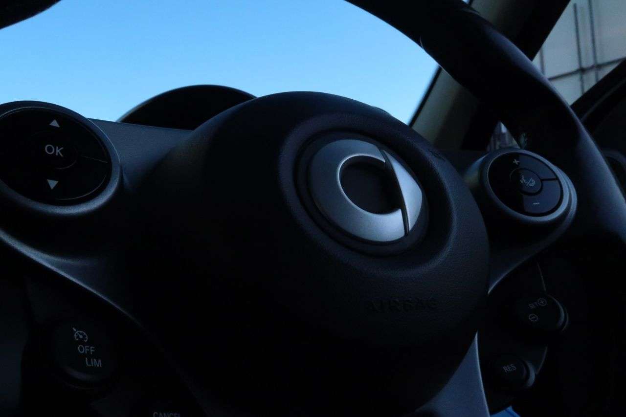 2017 SMART FORFOUR 2017 SMART FORFOUR