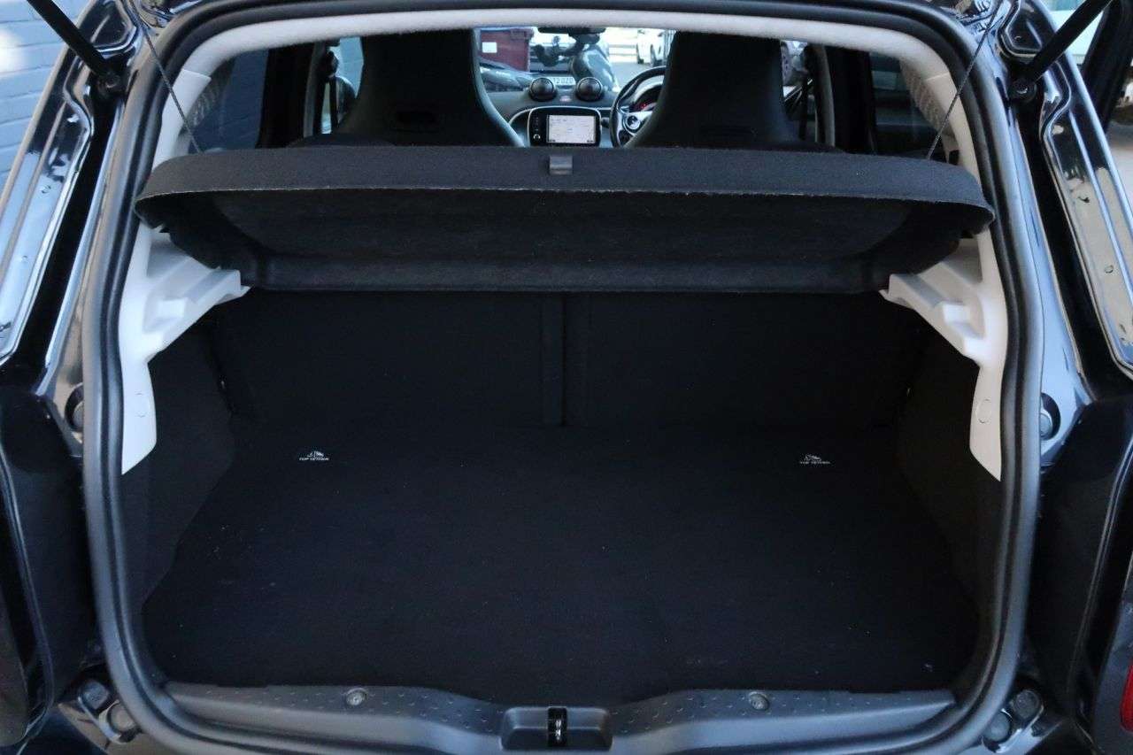 2017 SMART FORFOUR 2017 SMART FORFOUR