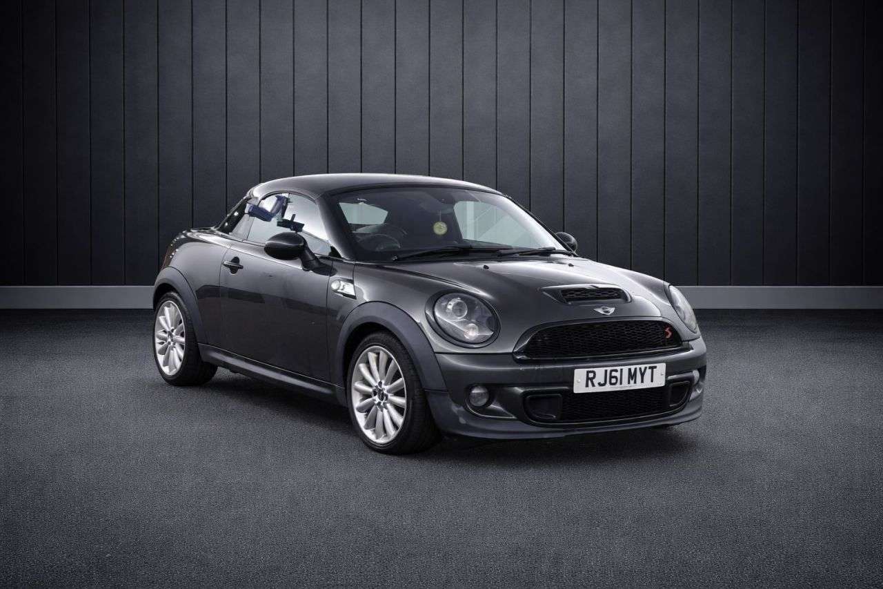 A 2011 MINI COUPE 1.6 Cooper S Coupe 2dr Petrol Manual Euro 5 (s/s) (184 ps) FINANCE+WARRANTY A 2011 MINI COUPE 1.6 Cooper S Coupe 2dr Petrol Manual Euro 5 (s/s) (184 ps) FINANCE+WARRANTY