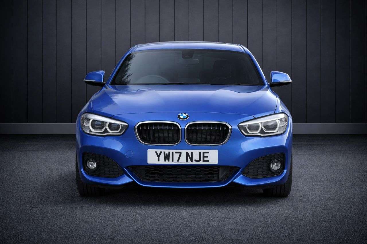 A 2017 BMW 1 SERIES 2.0 120d M Sport Hatchback 5dr Diesel Manual Euro 6 (s/s) (190 ps) FINANCE+ A 2017 BMW 1 SERIES 2.0 120d M Sport Hatchback 5dr Diesel Manual Euro 6 (s/s) (190 ps) FINANCE+