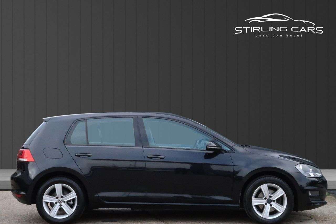 A 2015 VOLKSWAGEN GOLF 1.4 TSI BlueMotion Tech Match Hatchback 5dr Petrol Manual Euro 5 (s/s) (122 A 2015 VOLKSWAGEN GOLF 1.4 TSI BlueMotion Tech Match Hatchback 5dr Petrol Manual Euro 5 (s/s) (122