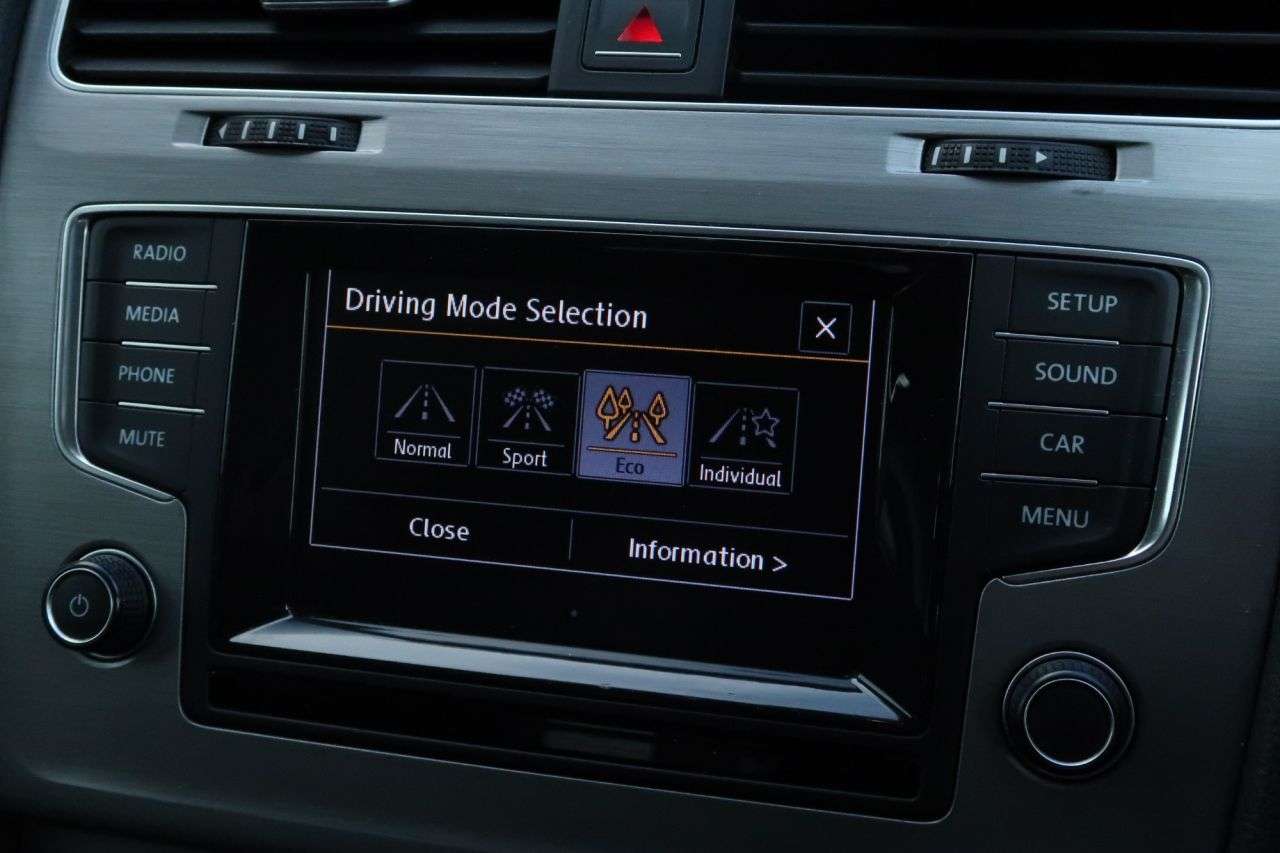 2015 VOLKSWAGEN GOLF 2015 VOLKSWAGEN GOLF