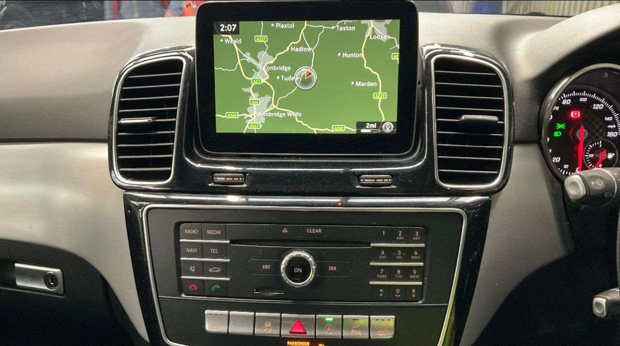 A 2017 MERCEDES-BENZ GLE 2.1 GLE250d AMG Line (Premium) SUV 5dr Diesel G-Tronic 4MATIC Euro 6 (s/s) A 2017 MERCEDES-BENZ GLE 2.1 GLE250d AMG Line (Premium) SUV 5dr Diesel G-Tronic 4MATIC Euro 6 (s/s)