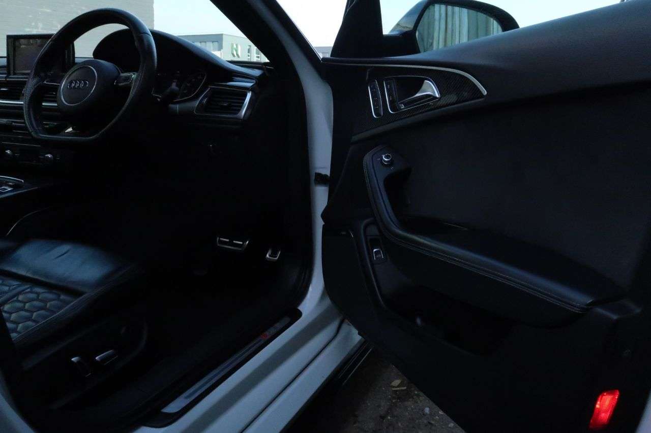 2016 AUDI RS6 AVANT 2016 AUDI RS6 AVANT