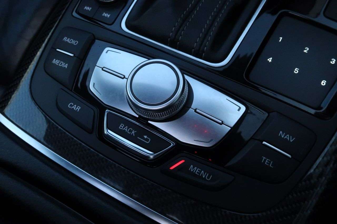 2016 AUDI RS6 AVANT 2016 AUDI RS6 AVANT