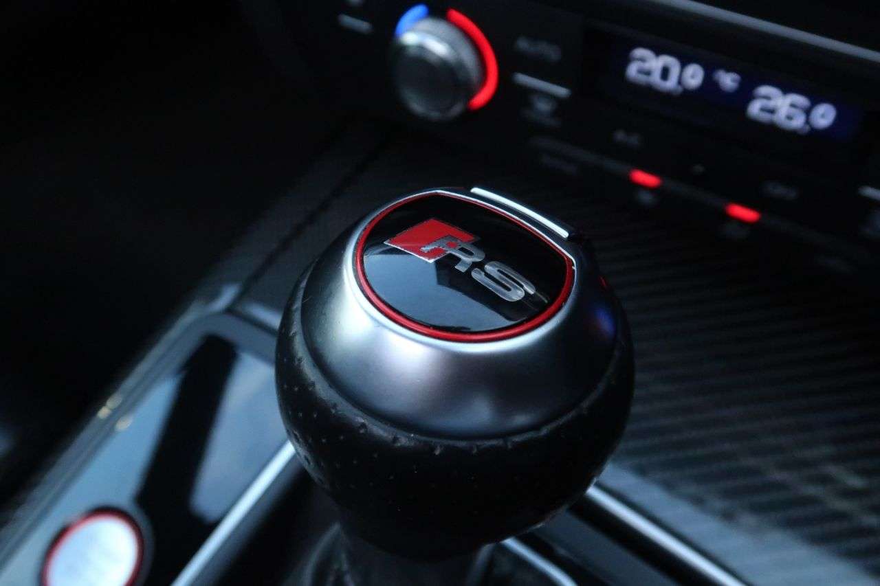 2016 AUDI RS6 AVANT 2016 AUDI RS6 AVANT