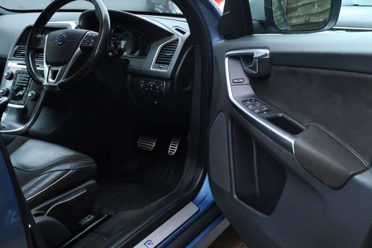 2016 VOLVO XC60 2016 VOLVO XC60