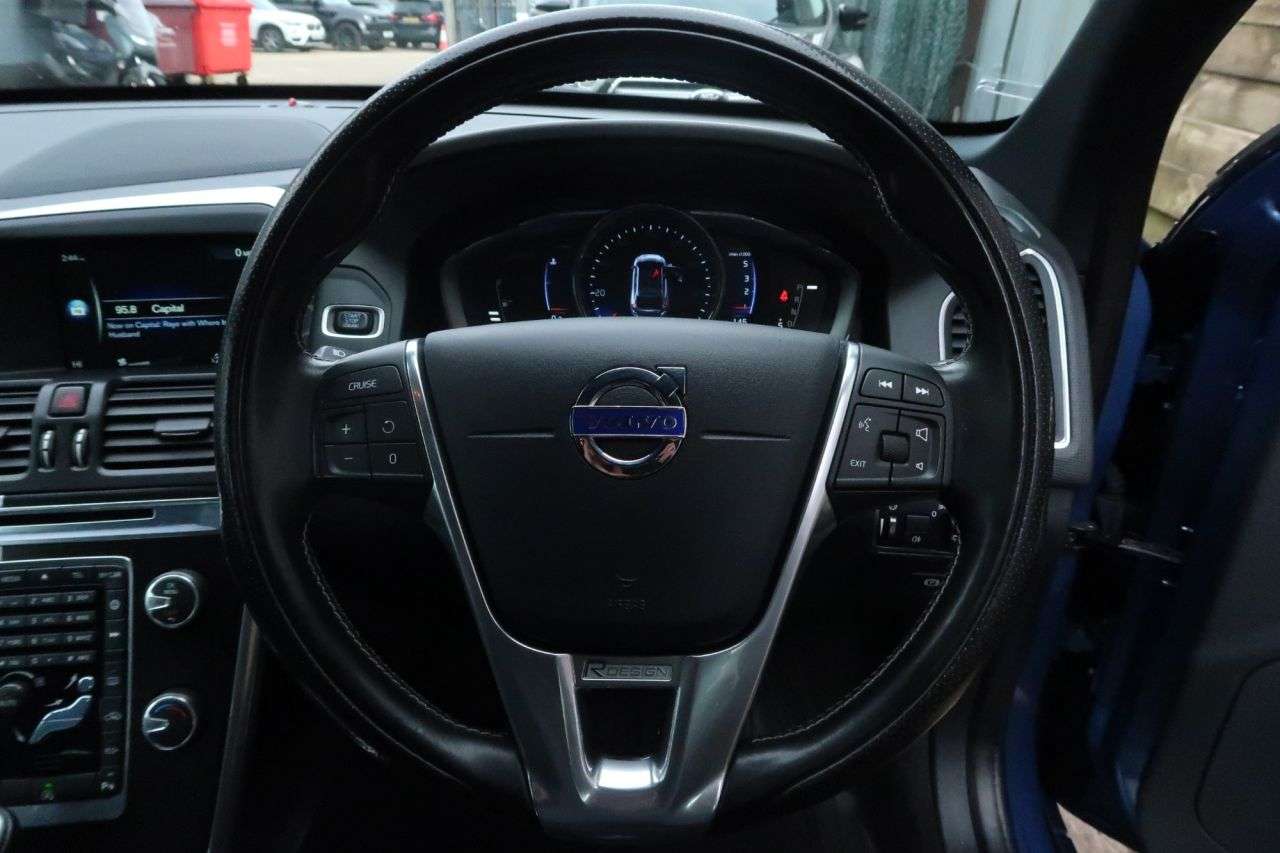 2016 VOLVO XC60 2016 VOLVO XC60