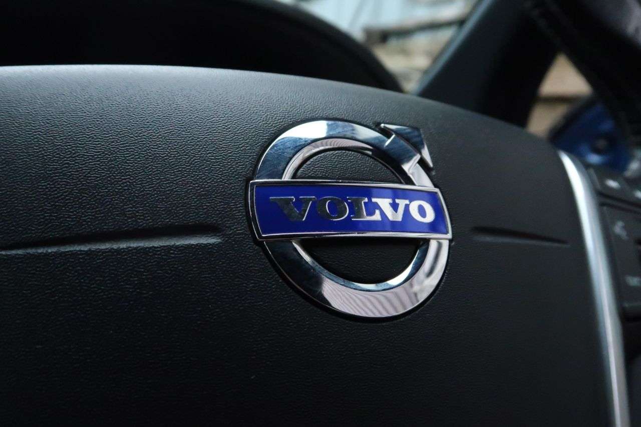 2016 VOLVO XC60 2016 VOLVO XC60