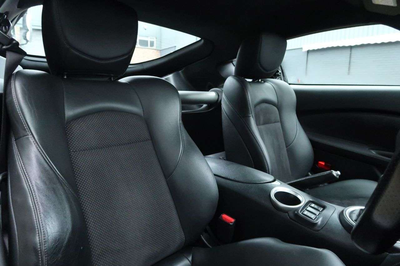 A 2016 NISSAN 370 Z 3.7 V6 GT Coupe 3dr Petrol Manual Euro 6 (328 ps) FINANCE+WARRANTY+SERVICE A 2016 NISSAN 370 Z 3.7 V6 GT Coupe 3dr Petrol Manual Euro 6 (328 ps) FINANCE+WARRANTY+SERVICE