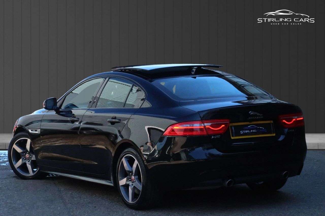 A 2018 JAGUAR XE 2.0i R-Sport Saloon 4dr Petrol Auto Euro 6 (s/s) (200 ps) FINANCE+WARRANTY+ A 2018 JAGUAR XE 2.0i R-Sport Saloon 4dr Petrol Auto Euro 6 (s/s) (200 ps) FINANCE+WARRANTY+