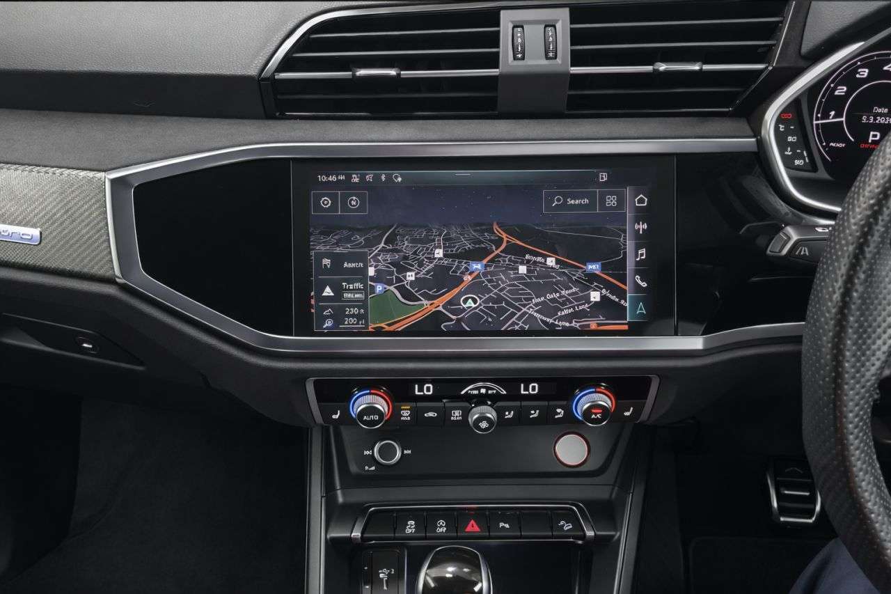 2020 AUDI RS Q3 2020 AUDI RS Q3