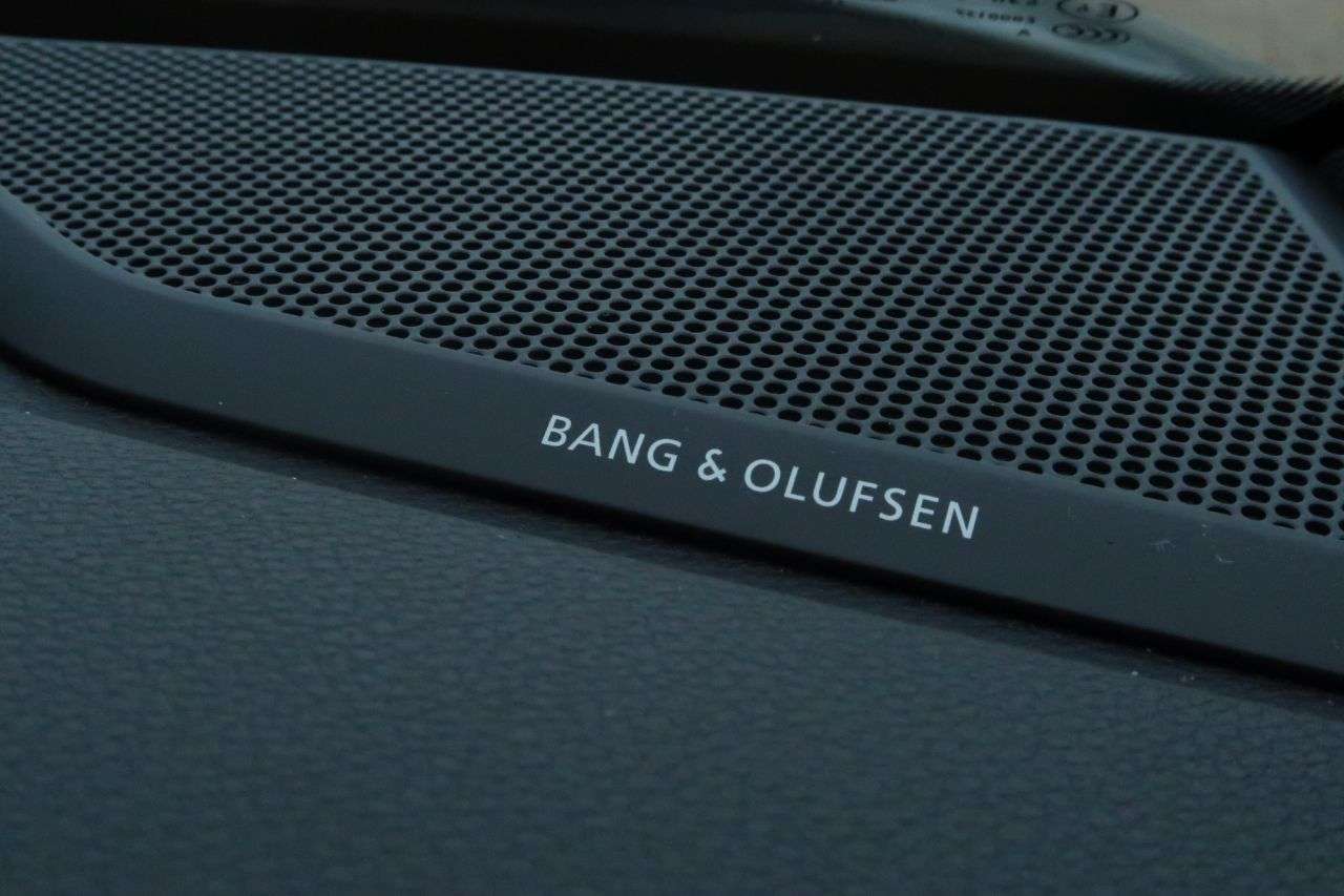 2020 AUDI RS Q3 2020 AUDI RS Q3