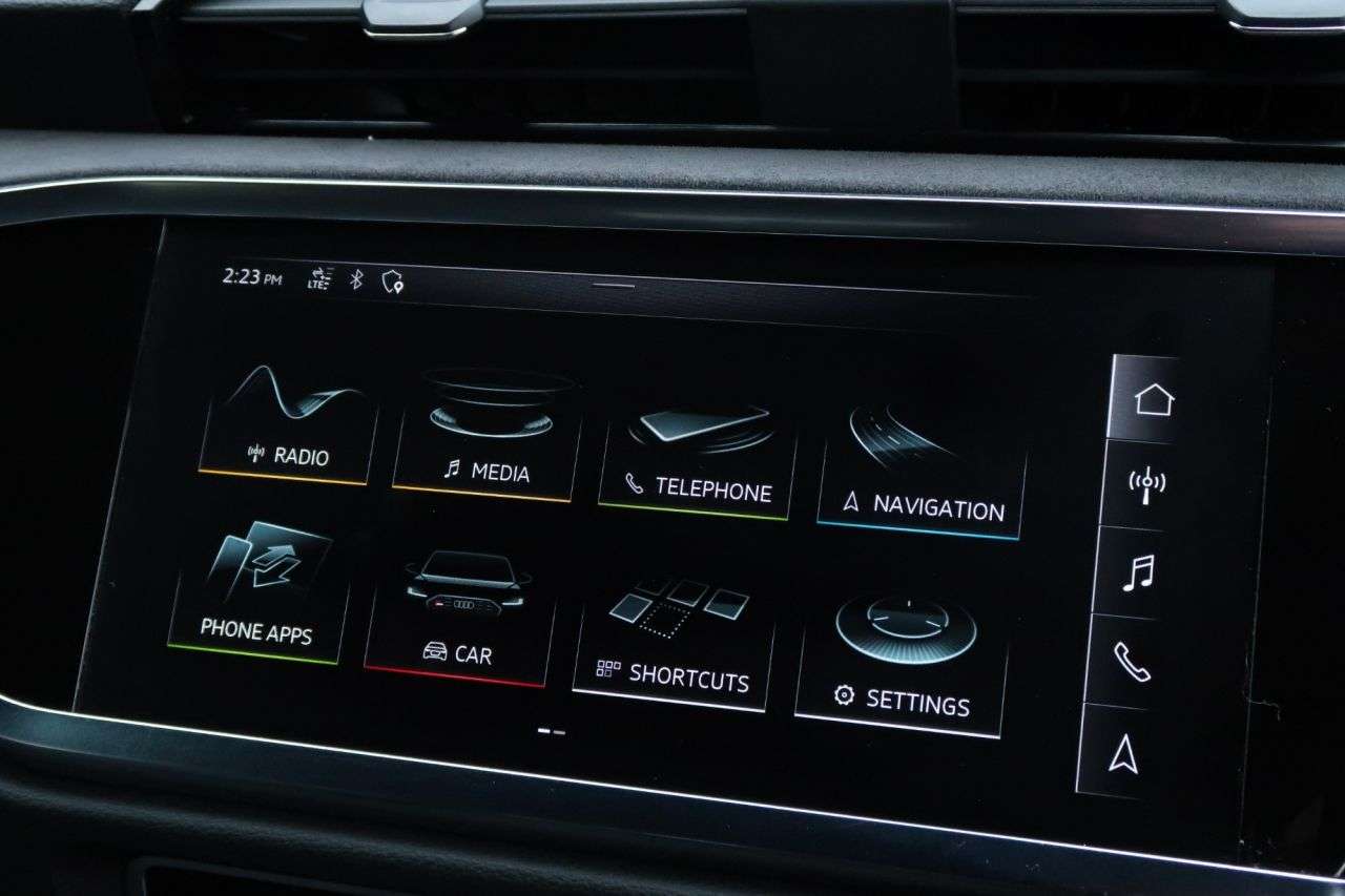 2020 AUDI RS Q3 2020 AUDI RS Q3