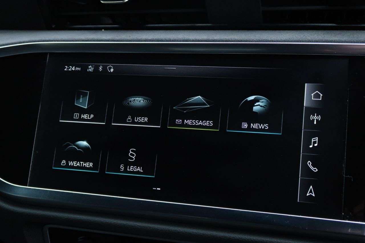 2020 AUDI RS Q3 2020 AUDI RS Q3