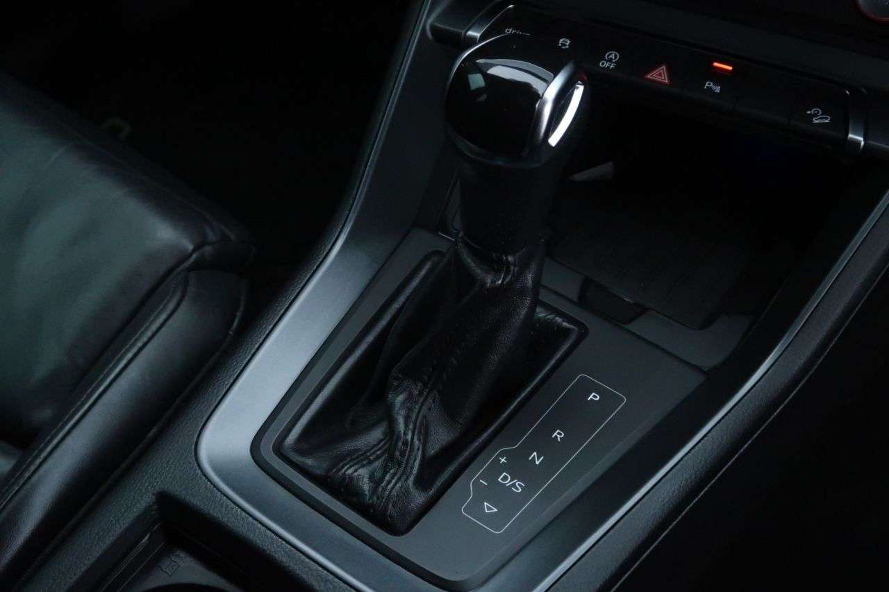 2020 AUDI RS Q3 2020 AUDI RS Q3