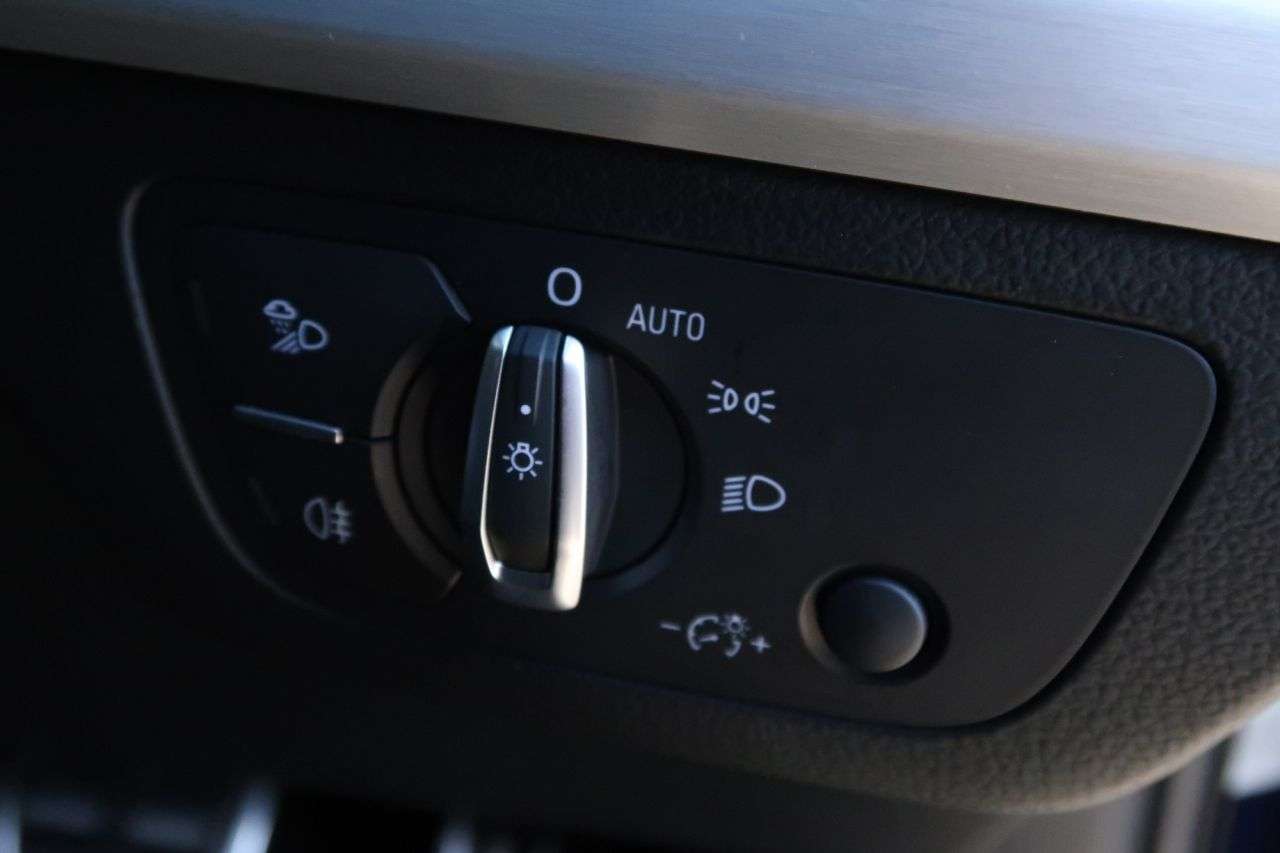 2020 AUDI SQ5 2020 AUDI SQ5