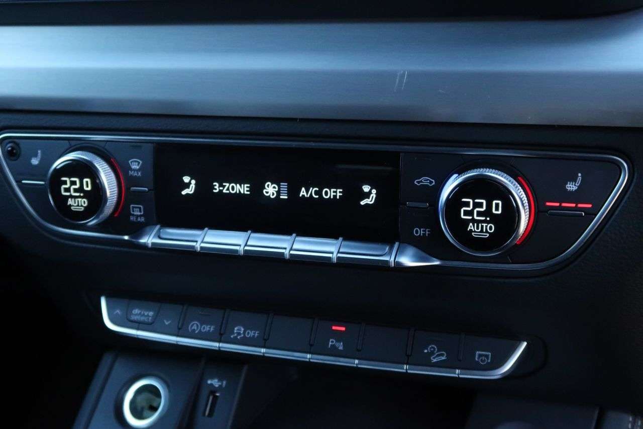 2020 AUDI SQ5 2020 AUDI SQ5