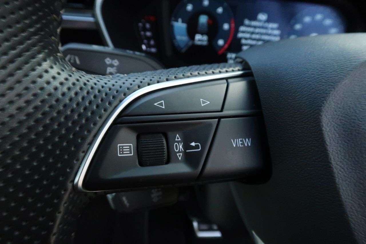 2019 AUDI Q3 2019 AUDI Q3