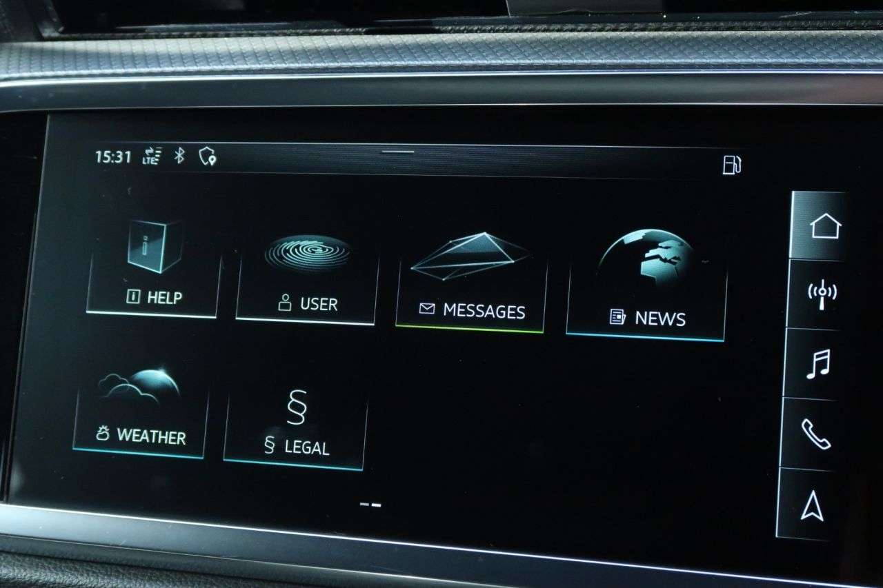 2019 AUDI Q3 2019 AUDI Q3